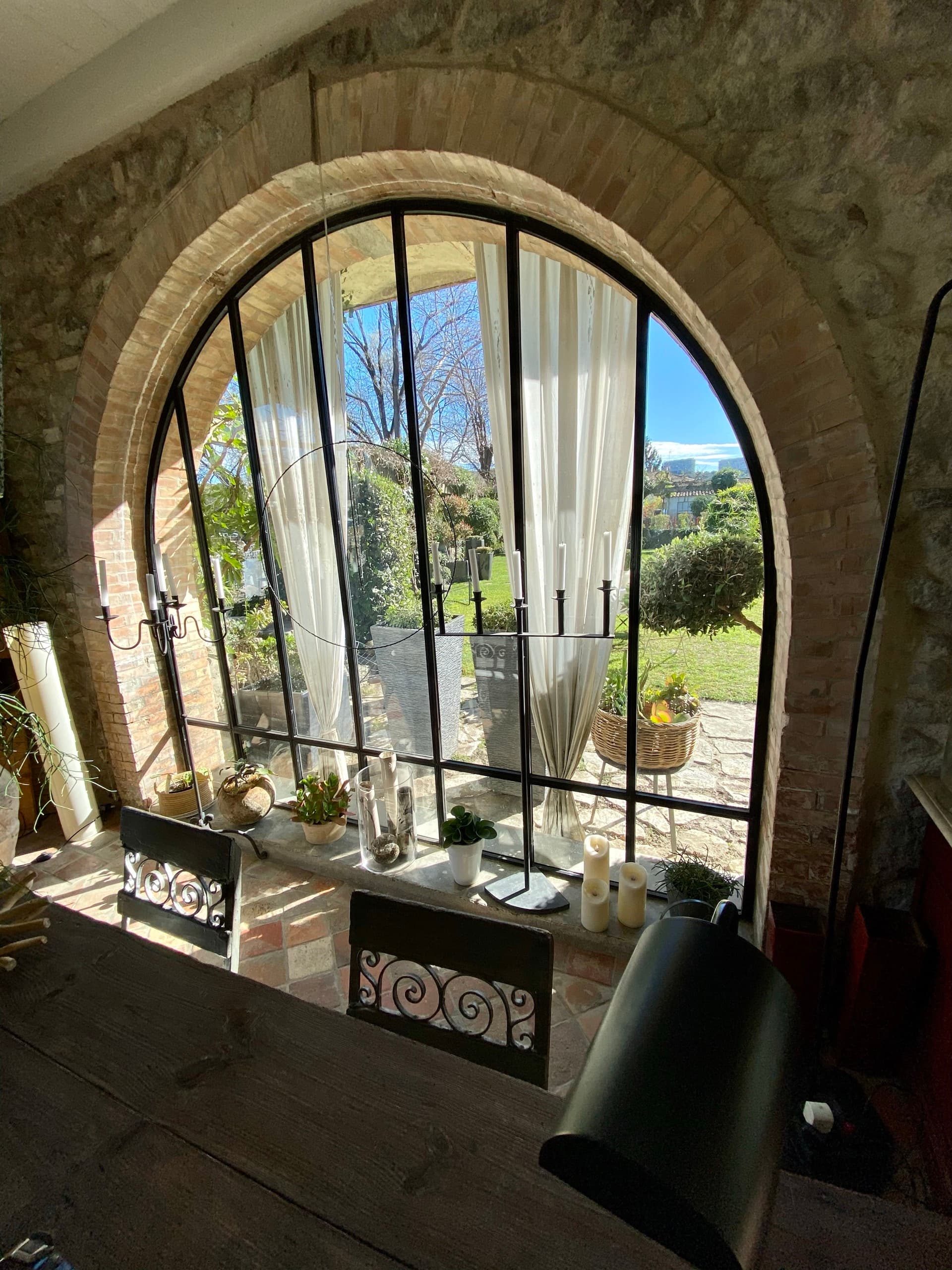 Porte vitrée en fer forgé sur mesure